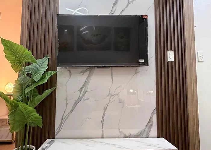 Apartamento 2 Bedroom Modern Near The Airport *